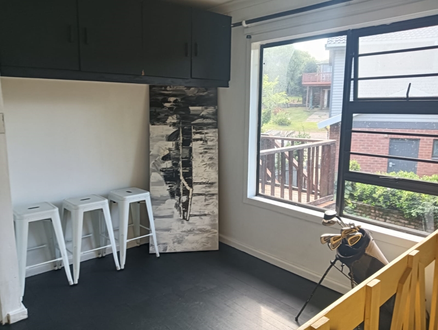 2 Bedroom Property for Sale in Hickmans River Eastern Cape